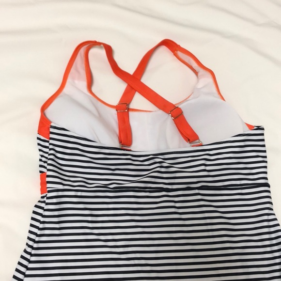 New 2piece striped swimsuit Sz L - Picture 3 of 5